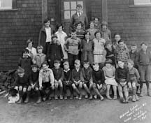 RECOGNIZE ANYONE?:The Grade 3-6 class at Wildwood School in 1927. See more historical photos and displays at the Italian Hall on October 3. (Photo courtesy of Powell River Historical Museum)